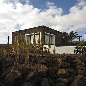 https://villa-timanfaya.in-canary-islands.com
